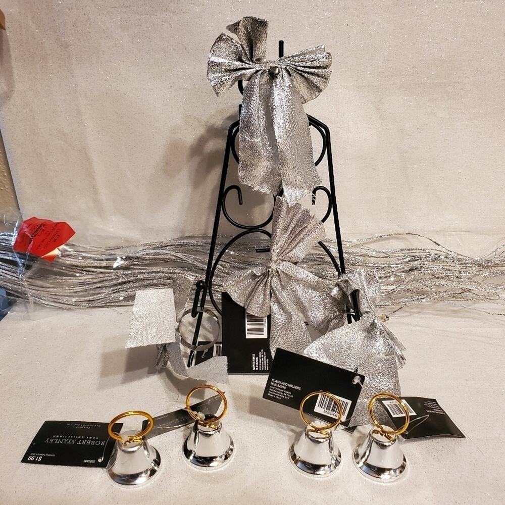 Set of 8 Christmas Holiday Silver glitter bow napkin rings & name tag holder